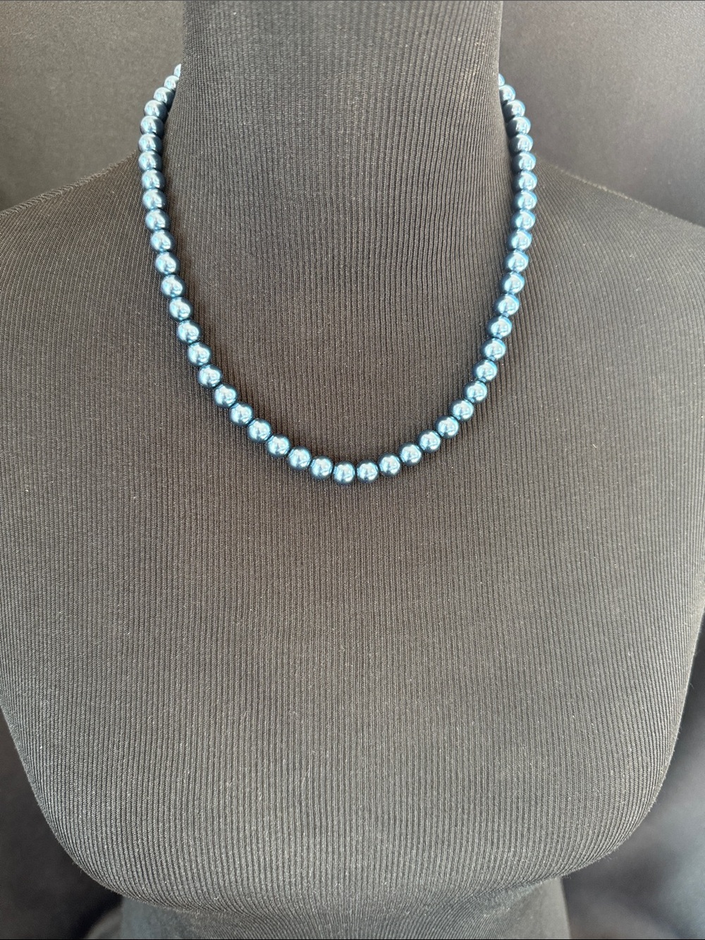 Premier Designs Shimmering Blue Bead Necklace